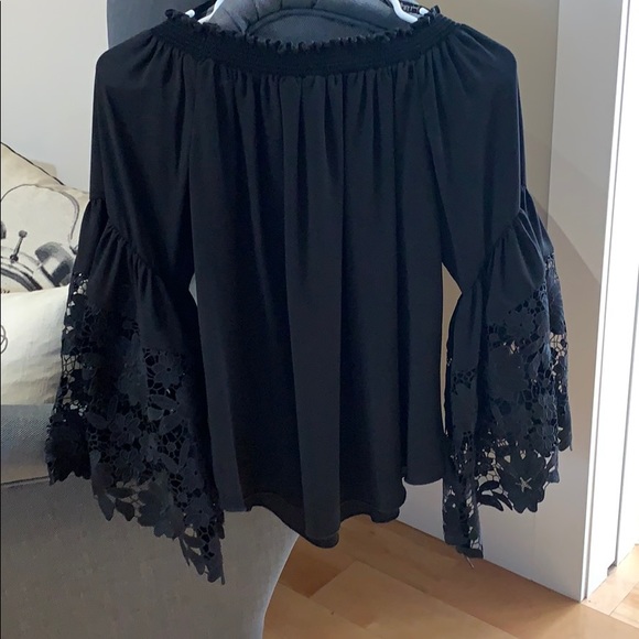 Joseph Ribkoff Off the shoulder blouse size 6 - Picture 3 of 5